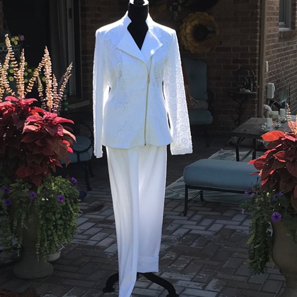 ‼️SOLD‼️NEW Boston Proper Lace Asymmetrical Set - Picture 2 of 8